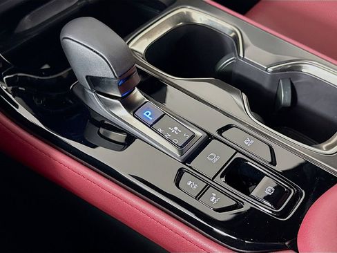 Certified 2026 Lexus NX 350h AWD w/ Accessory Package (Z1) image 17