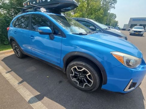 Used 2016 Subaru Crosstrek 2.0i Limited AWD/4WD image 3