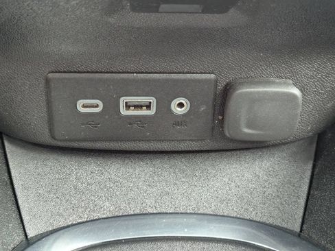Used 2021 Chevrolet Malibu LT FWD image 21