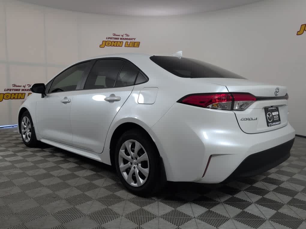 Used 2026 Toyota Corolla LE FWD image 3