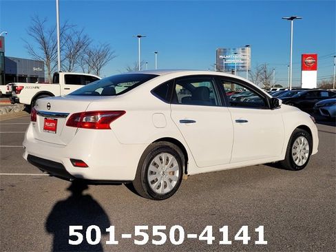 Used 2019 Nissan Sentra S image 4