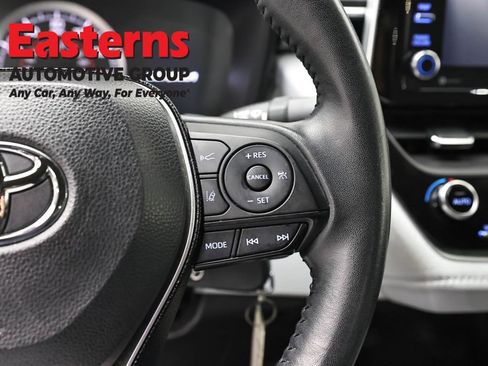 Used 2021 Toyota Corolla SE FWD image 16