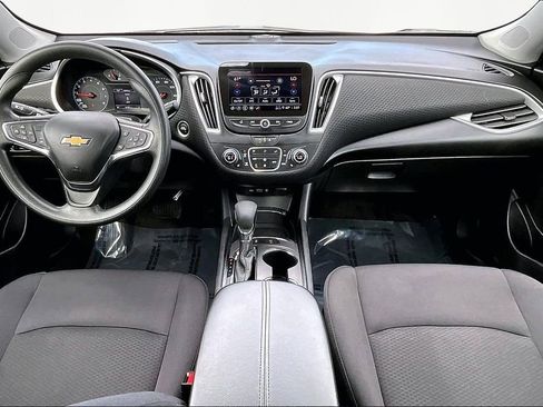 Used 2025 Chevrolet Malibu LT image 16