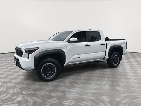 Used 2024 Toyota Tacoma TRD Off-Road w/ TRD Off Road Upgrade Package AWD/4WD image 1