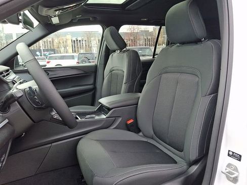 New 2026 Jeep Grand Cherokee Laredo X AWD/4WD image 9