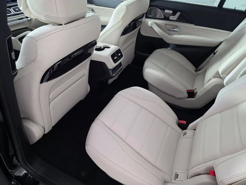 New 2026 Mercedes-Benz GLS 580 4MATIC image 12