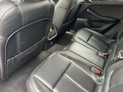 Used 2020 Porsche Macan image 4
