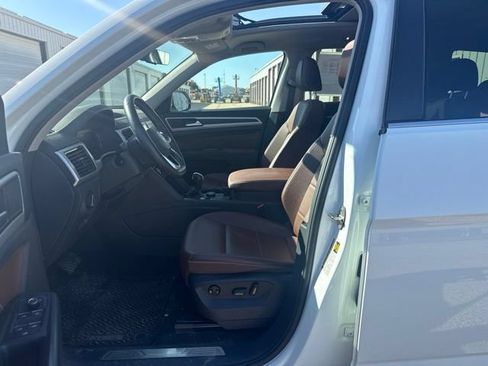 Used 2022 Volkswagen Atlas SE AWD/4WD image 4