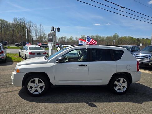 Used 2007 Jeep Compass Sport FWD image 13