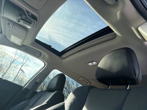 Certified 2023 Subaru Outback Limited image 40