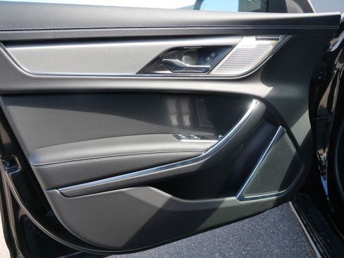 New 2024 Jaguar XF R-Dynamic SE image 4