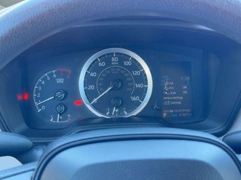 Used 2022 Toyota Corolla LE image 19