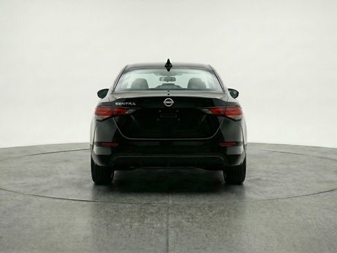 Used 2025 Nissan Sentra SV image 7