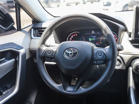 Certified 2025 Toyota RAV4 XLE w/ Convenience Package FWD image 15