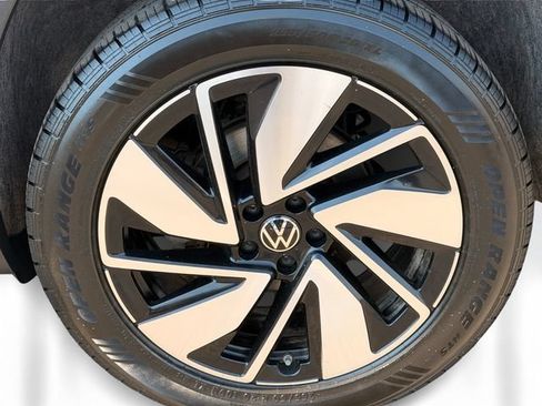 Used 2024 Volkswagen Atlas SEL AWD/4WD image 10