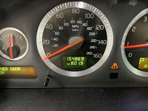 Used 2007 Volvo XC70 AWD/4WD image 8
