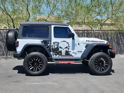 Used 2021 Jeep Wrangler Rubicon AWD/4WD image 9