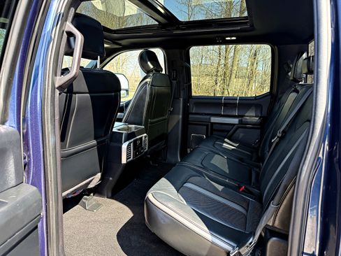 Used 2019 Ford F150 Platinum w/ Equipment Group 701A Luxury image 21