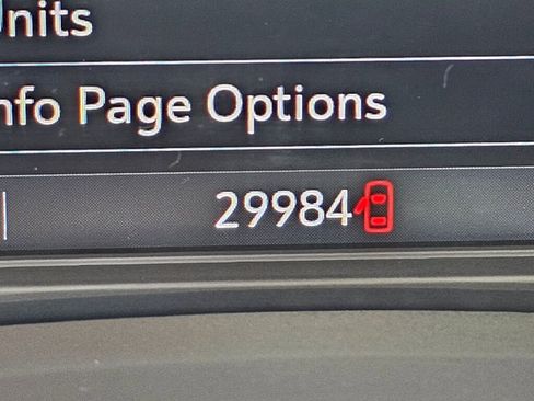 Used 2023 Buick Enclave Essence image 32