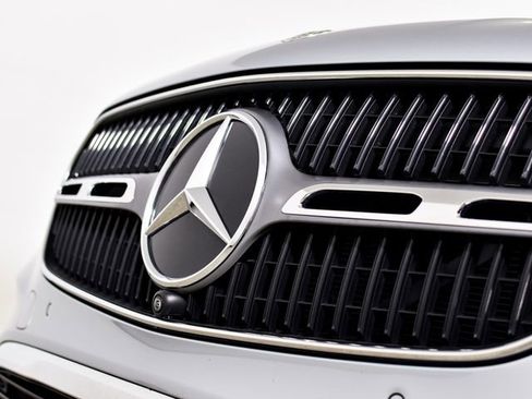 Certified 2024 Mercedes-Benz GLC 300 4MATIC image 8