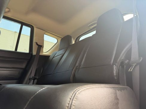 Used 2016 Jeep Compass High Altitude AWD/4WD image 9
