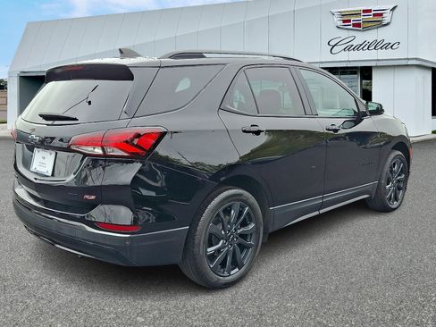 Used 2023 Chevrolet Equinox RS w/ RS Leather Package image 6