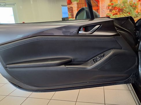 Used 2025 MAZDA MX-5 Miata RF Grand Touring RWD image 15