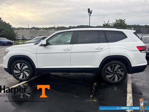 Used 2024 Volkswagen Atlas SE FWD image 2