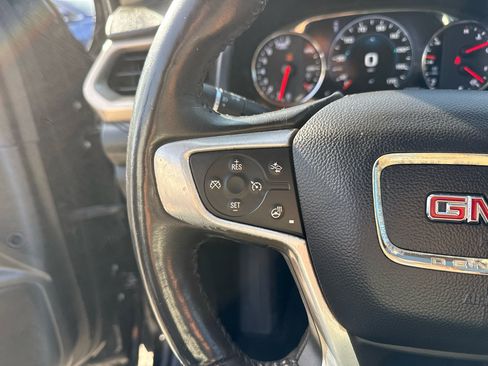 Used 2017 GMC Acadia Denali image 21