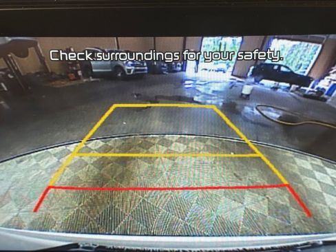 Used 2018 Kia Sorento FWD image 29