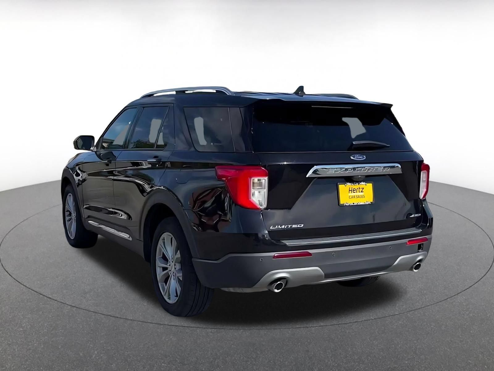 Used 2023 Ford Explorer Limited AWD/4WD image 10