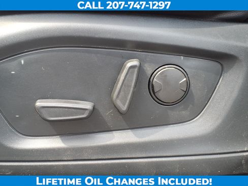 Used 2020 Ford Explorer XLT w/ Equipment Group 202A AWD/4WD image 12