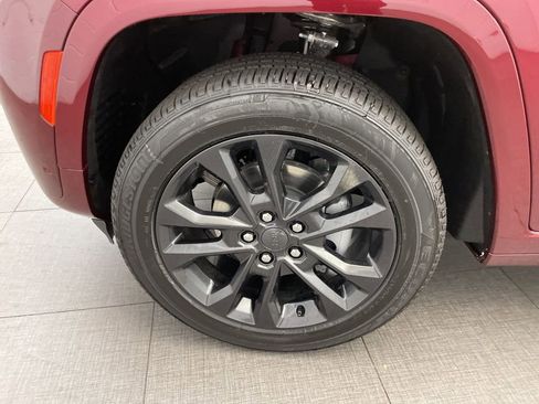 New 2026 Jeep Grand Cherokee Limited AWD/4WD image 8