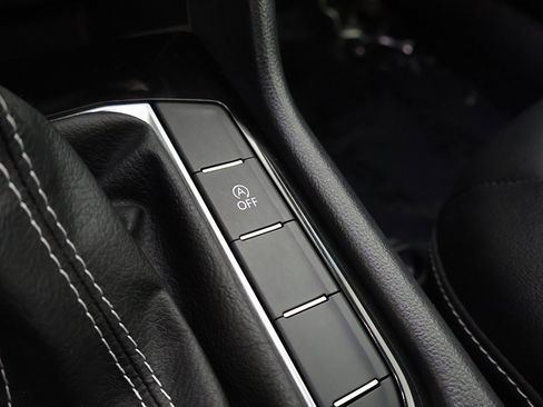 Used 2023 Volkswagen Taos SE w/ Panoramic Sunroof Package image 53