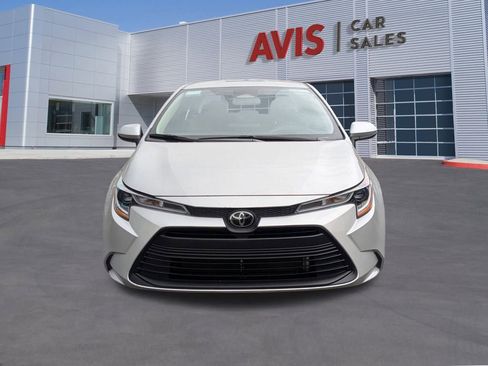 Used 2025 Toyota Corolla LE image 10