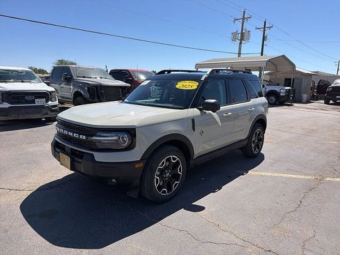 Used 2025 Ford Bronco Sport Outer Banks w/ Outer Banks Tech Package+ image 3