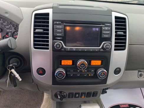 Used 2018 Nissan Frontier SV w/ Value Truck Package image 11