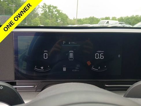 Used 2024 Hyundai Kona SEL AWD/4WD image 22