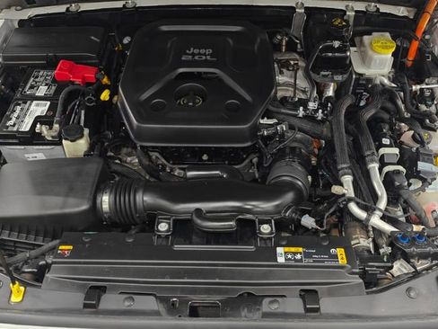 Used 2022 Jeep Wrangler Unlimited Sahara w/ Cold Weather Group image 53