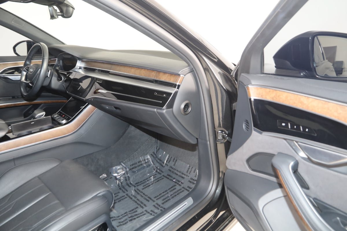 Used 2023 Audi A8 L 3.0T AWD/4WD image 42