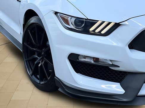 Used 2017 Ford Mustang Shelby GT350 w/ Electronics Package RWD image 43