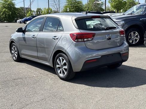 Used 2021 Kia Rio S w/ Option Group 015 FWD image 4