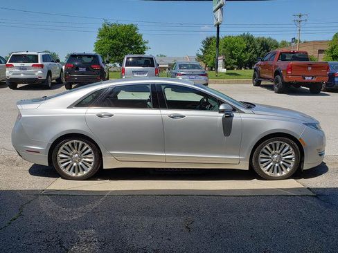 Used 2013 Lincoln MKZ FWD image 7