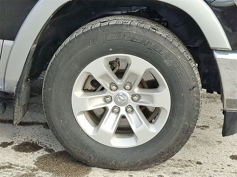 Used 2020 RAM 1500 Laramie image 8