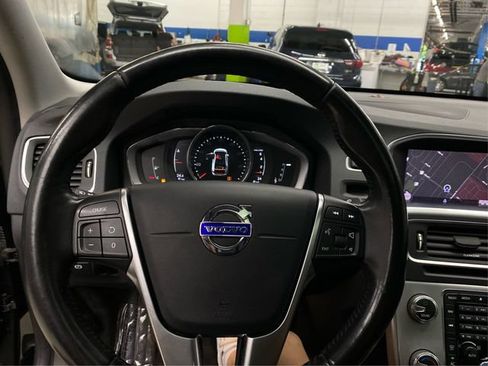 Used 2018 Volvo S60 T5 Inscription AWD/4WD image 22