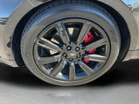 Used 2019 Land Rover Range Rover Sport HST AWD/4WD image 12