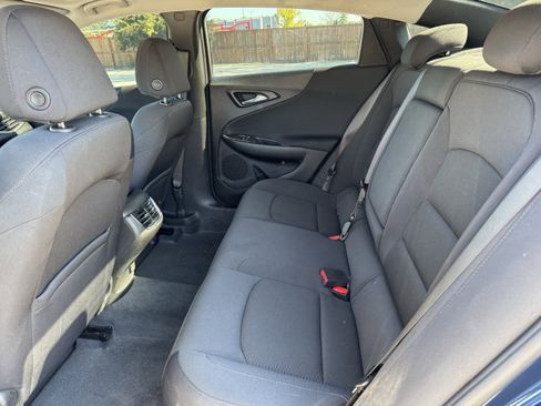 Used 2022 Chevrolet Malibu LT image 34