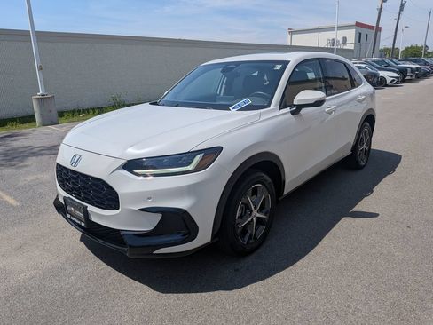Certified 2024 Honda HR-V EX-L image 2