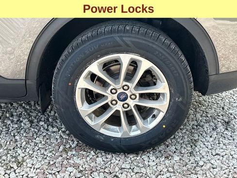 Used 2022 Ford Escape S AWD/4WD image 9