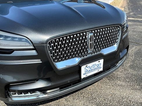 Used 2020 Lincoln Aviator Reserve image 29